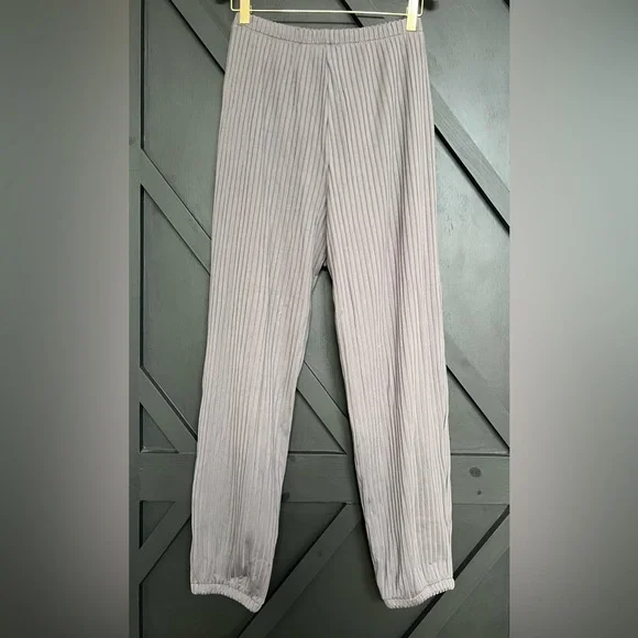 NWT Lovers and Friends Olivia Pant in Smoke, Size Medium - Picture 12 of 13